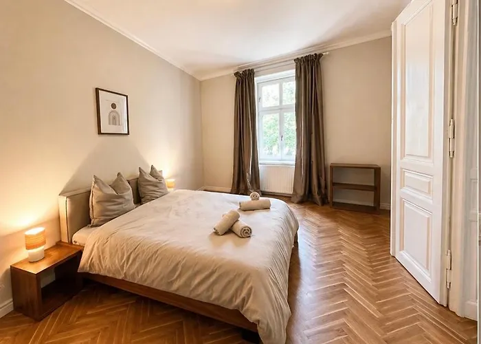 Apartman Park & Pulse - Stylish By The Park Bécs